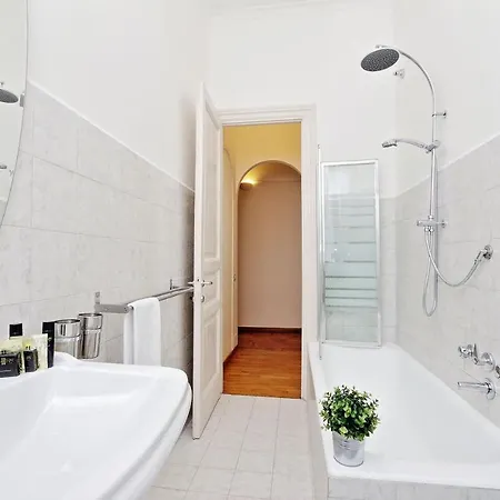 último Apartamento En El Vatican